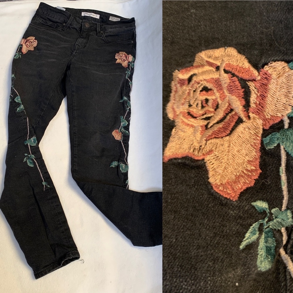 Mavi ~ Adriana embroidered jeans | 26